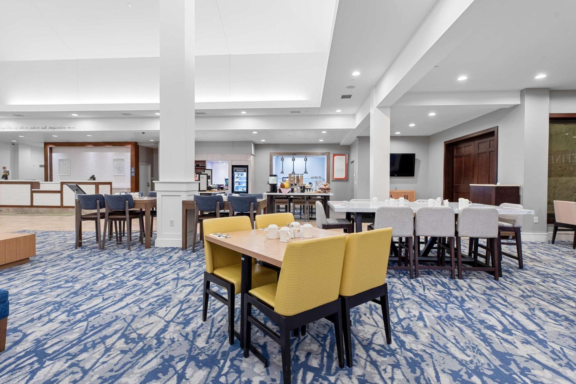 Hilton Garden Inn Auburn Exterior photo