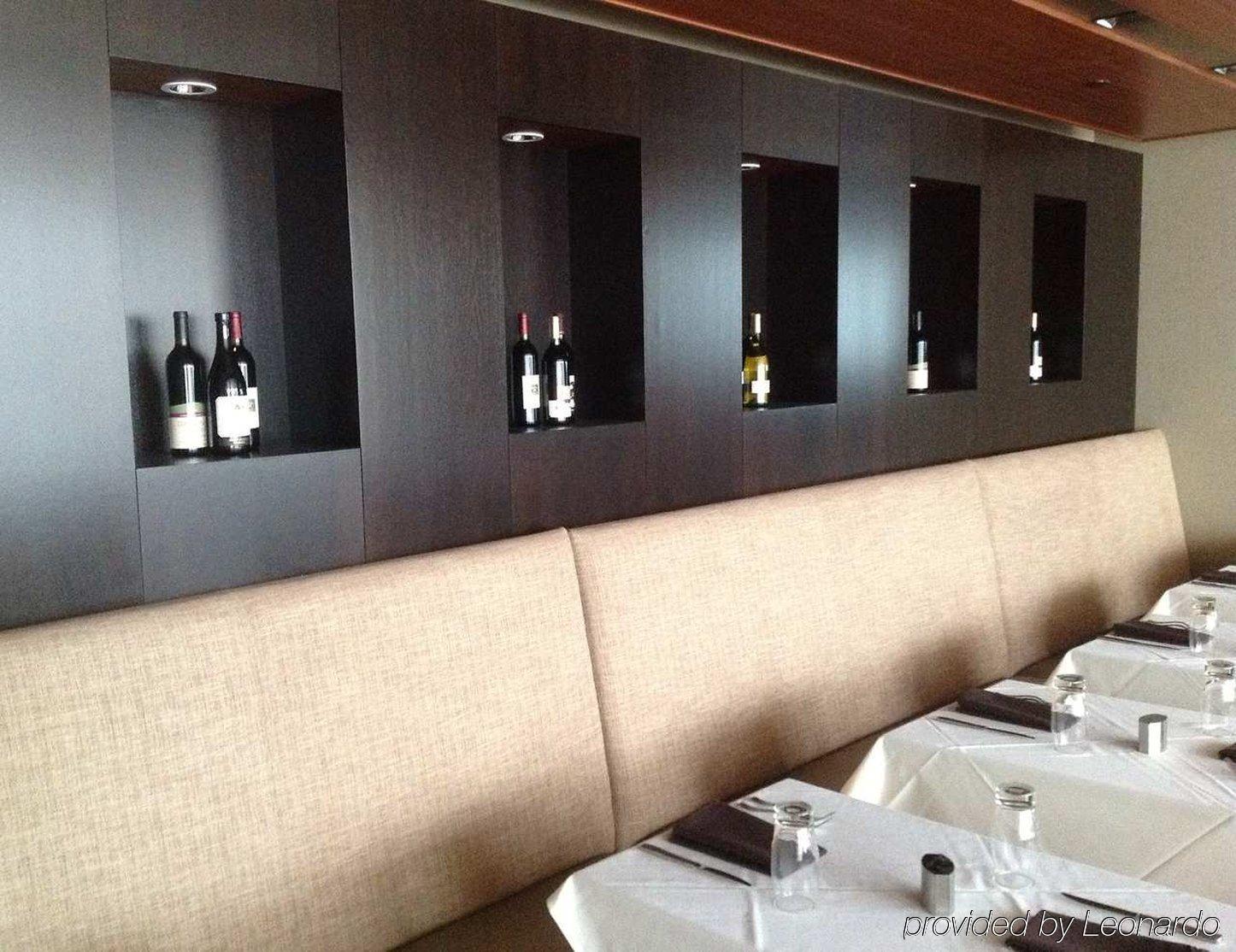 Hilton Garden Inn Auburn Restaurant photo